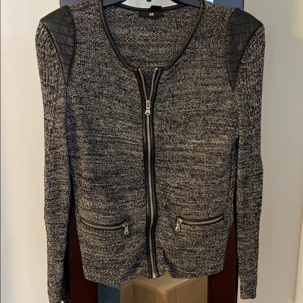 H&M Sweater Zip Up
